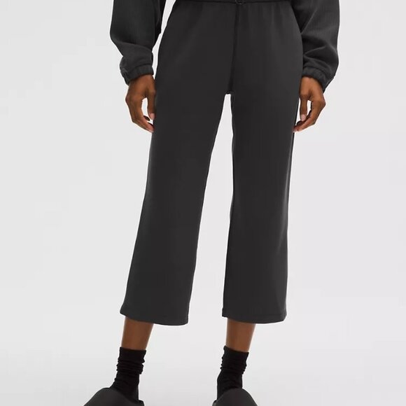 Lululemon Heathered Black Softstreme High-Rise Straight-Leg Cropped Pant, Size 2 - Picture 1 of 9